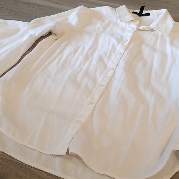 BCBG MAXAZRIA White Button Up Blouse - Picture 3 of 10